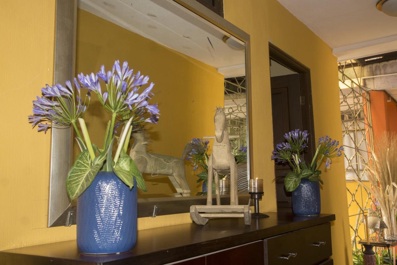 Give House Bed and Breakfast Γουατεμάλα Εξωτερικό φωτογραφία