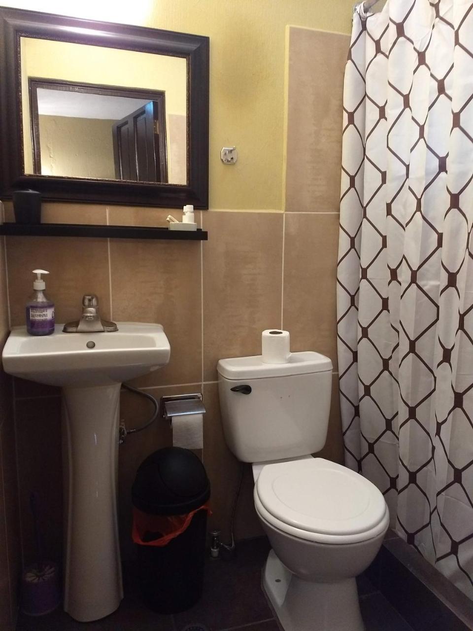 Give House Bed and Breakfast Γουατεμάλα Εξωτερικό φωτογραφία
