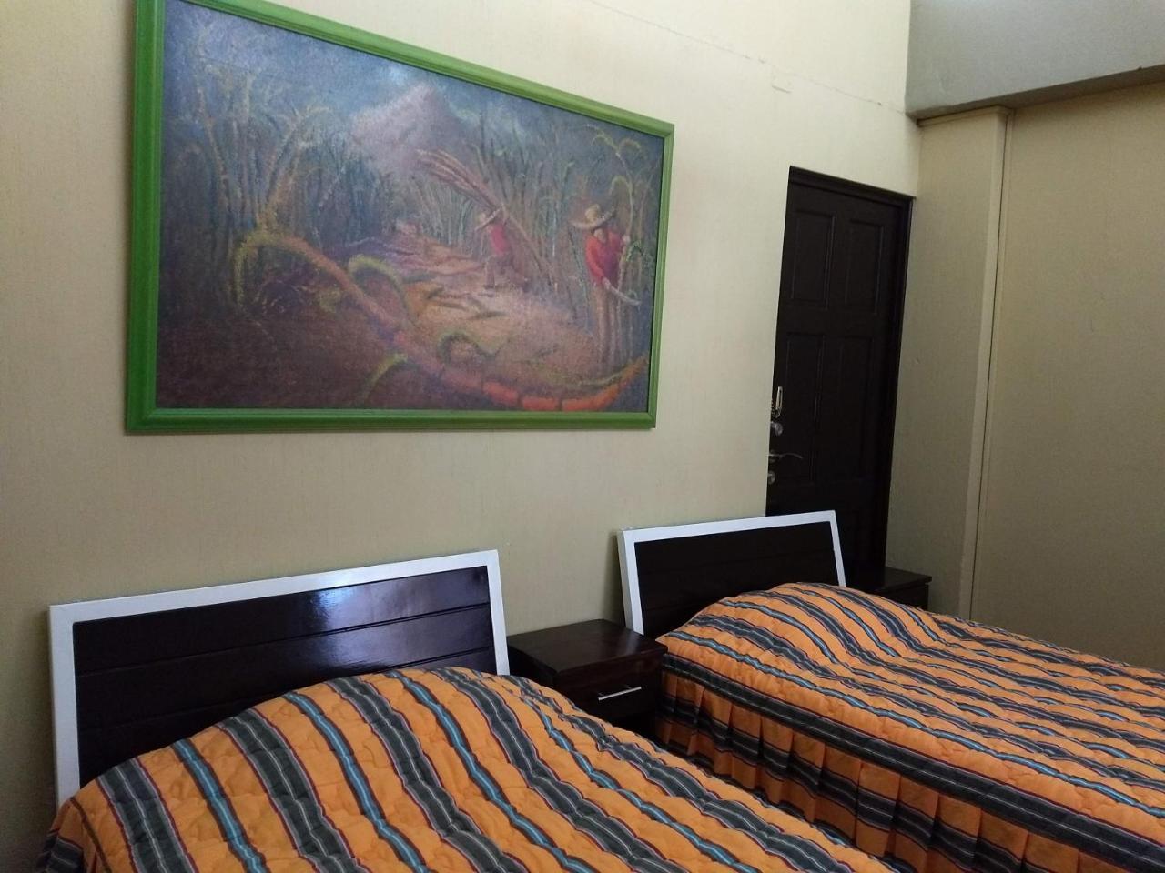 Give House Bed and Breakfast Γουατεμάλα Εξωτερικό φωτογραφία