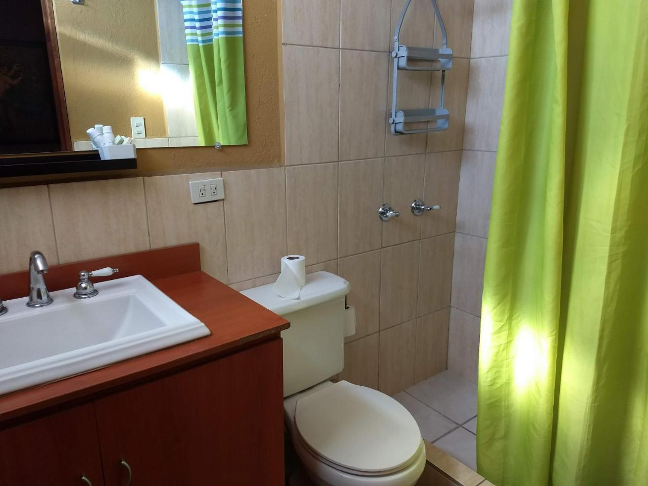Give House Bed and Breakfast Γουατεμάλα Εξωτερικό φωτογραφία